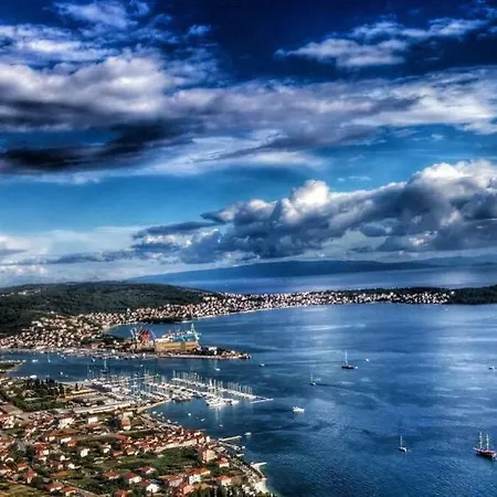 Delux Near The Sea * Trogir